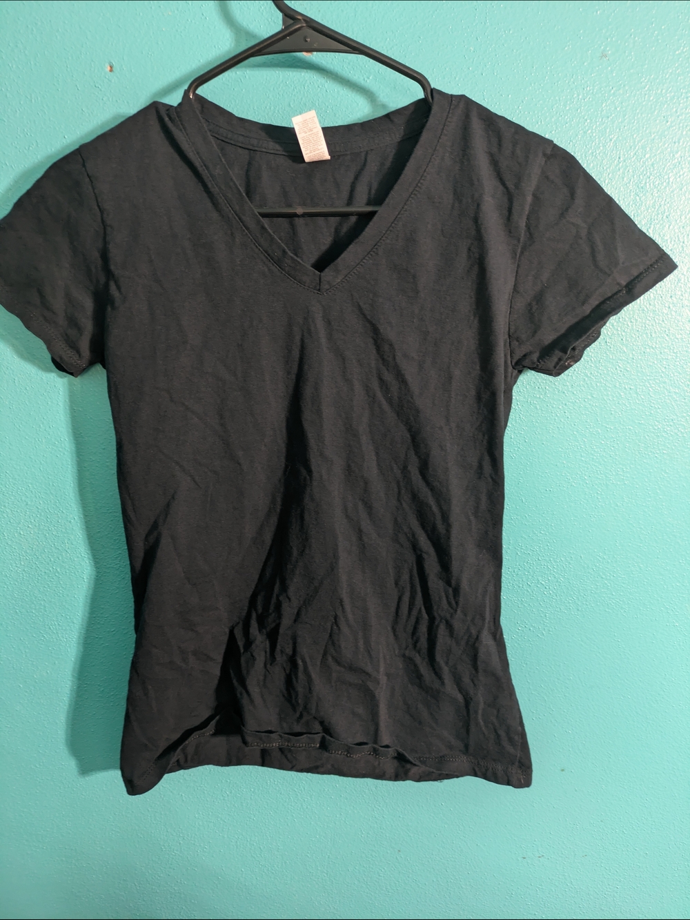 Fruit of the Loom Women's Black V-Neck Short Sleeve Tee